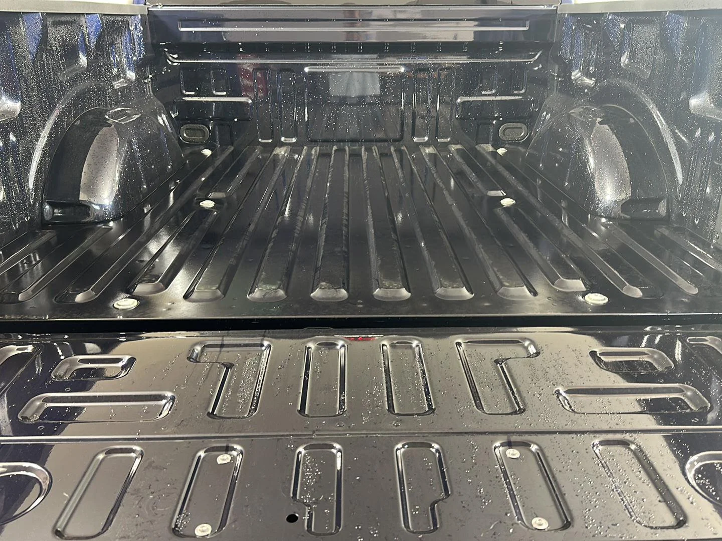 New 2026 Antimatter Blue Metallic Ford XLT image 9