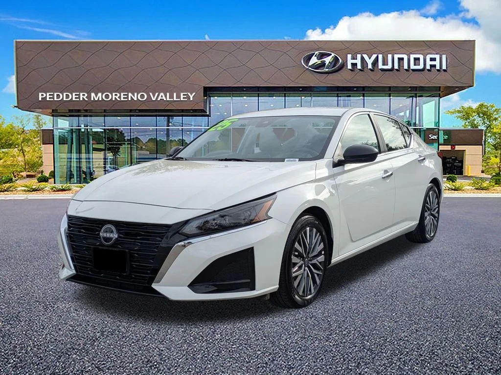 2025 Nissan Altima
