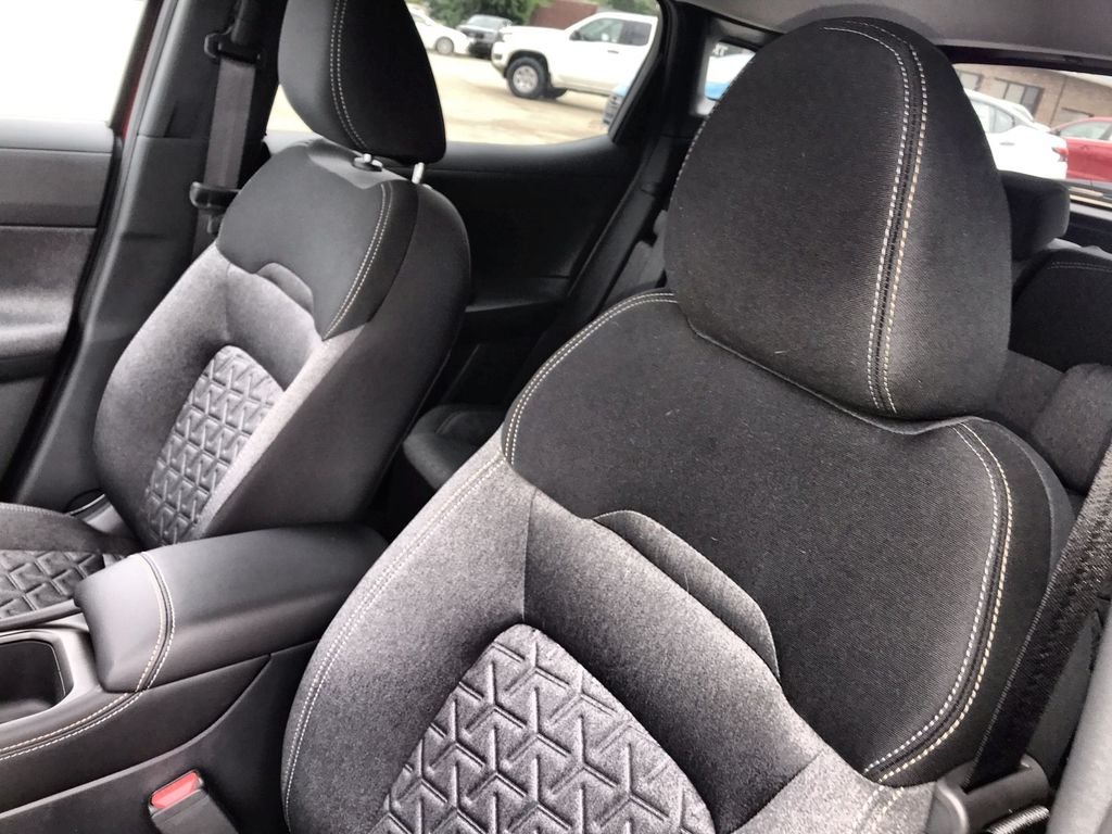 2025 Nissan Kicks SV AWD - Photo 11