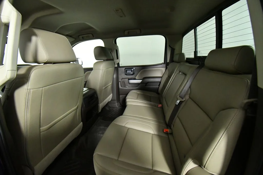 Used 2018 Blue Chevrolet LTZ image 24