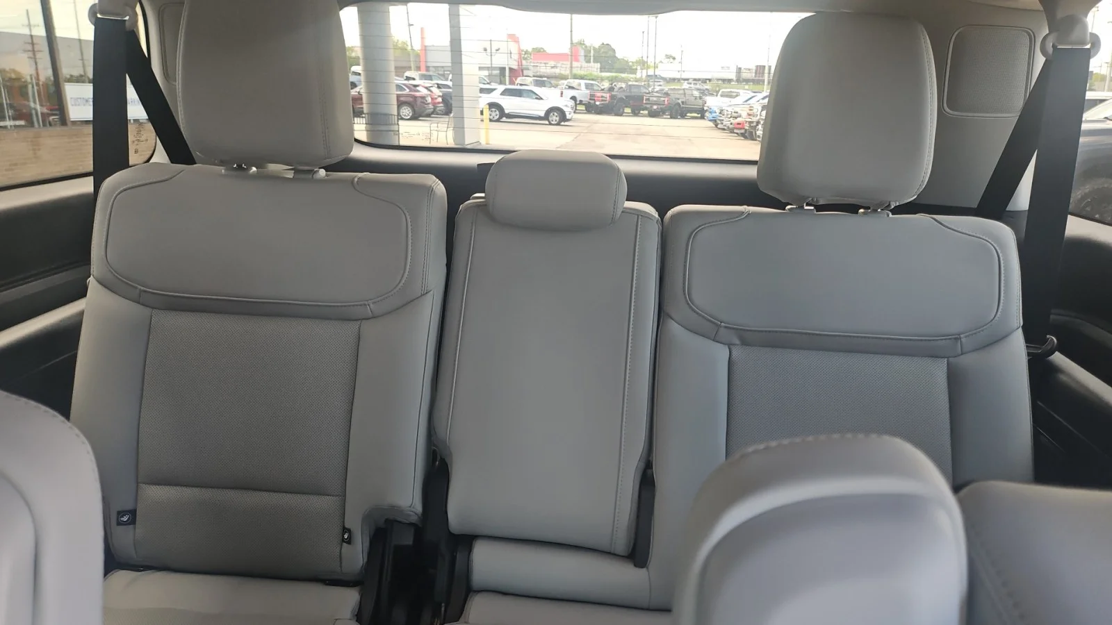 New 2027 Dark Matter Gray Metallic Ford Platinum 4WD image 15