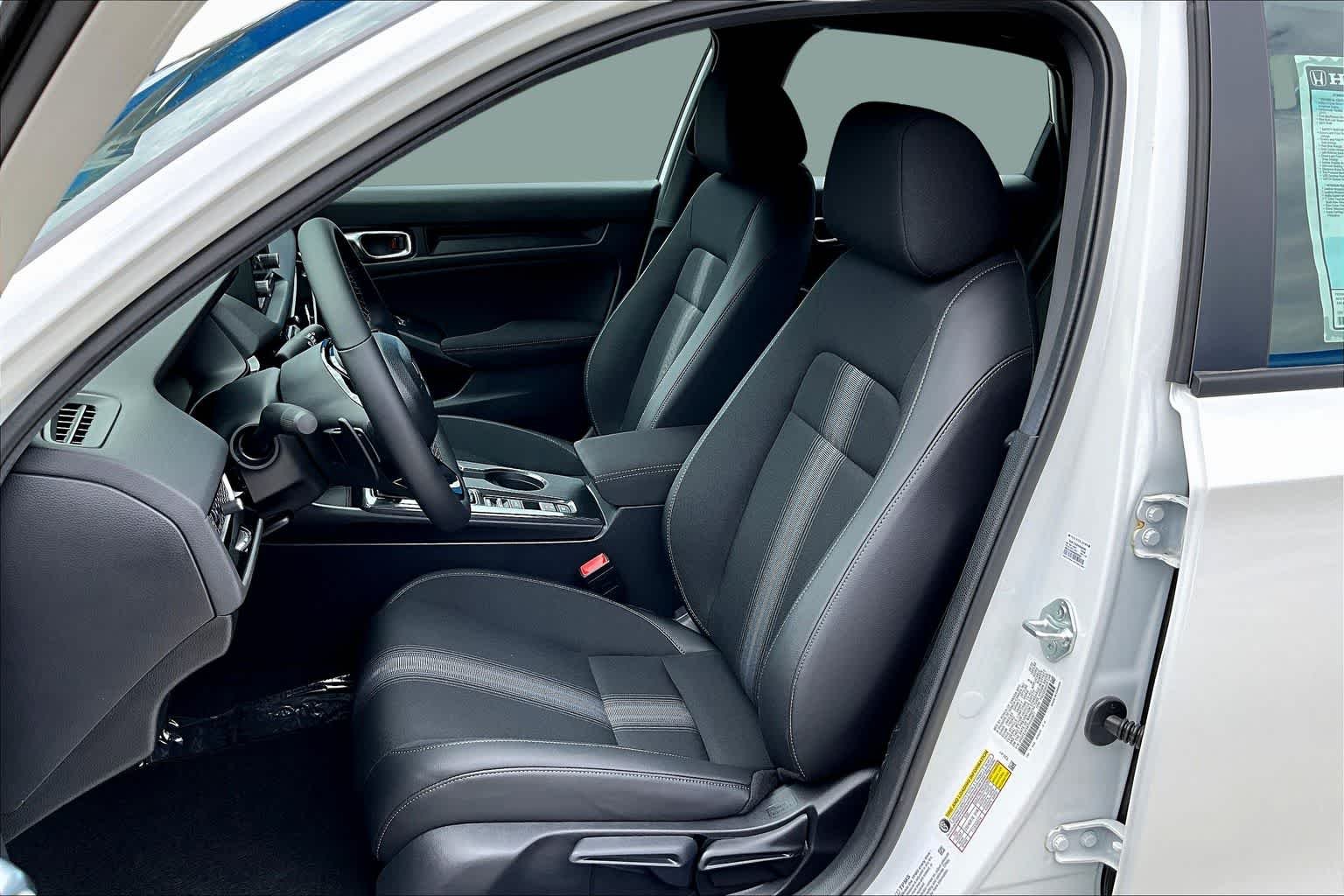 New 2026 Platinum White Pearl Honda FWD Sport image 9