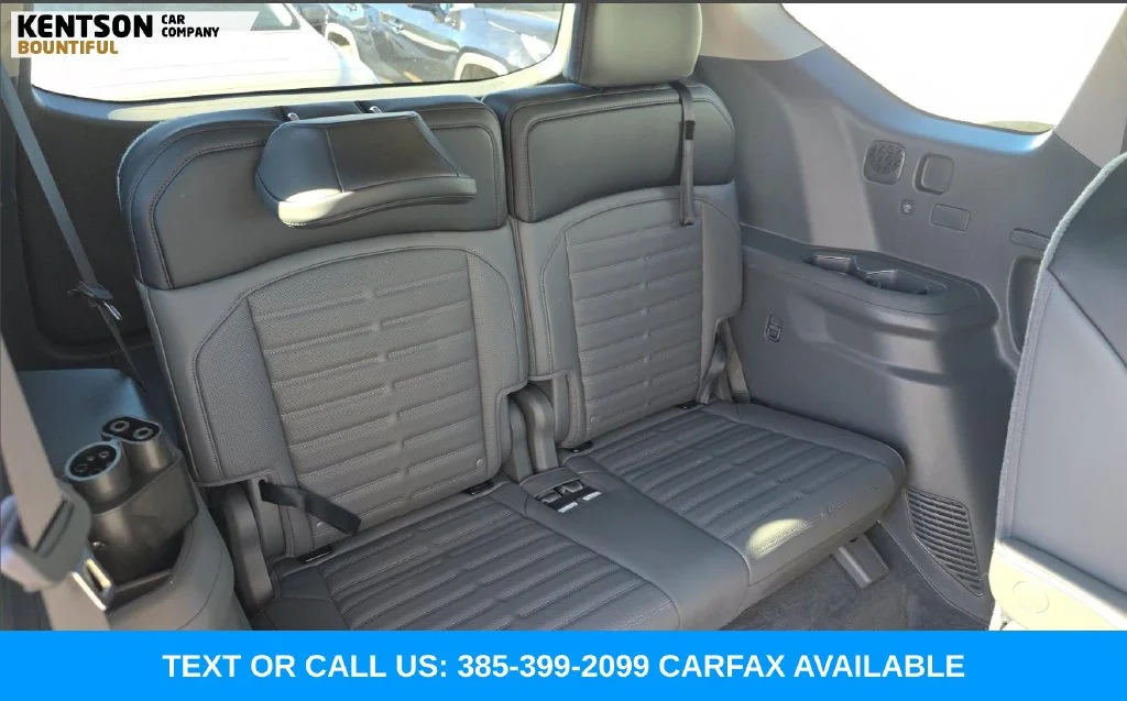 Used 2024 White Kia Land image 7