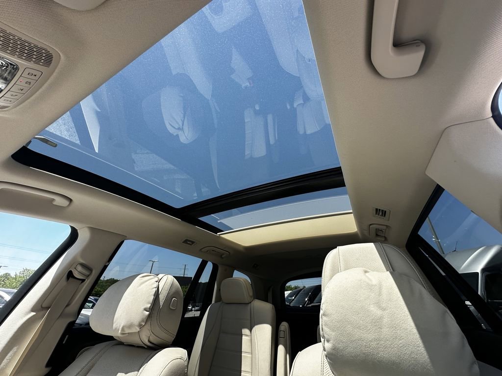 New 2026 Obsidian Black Metallic Mercedes-Benz GLS 450 image 36