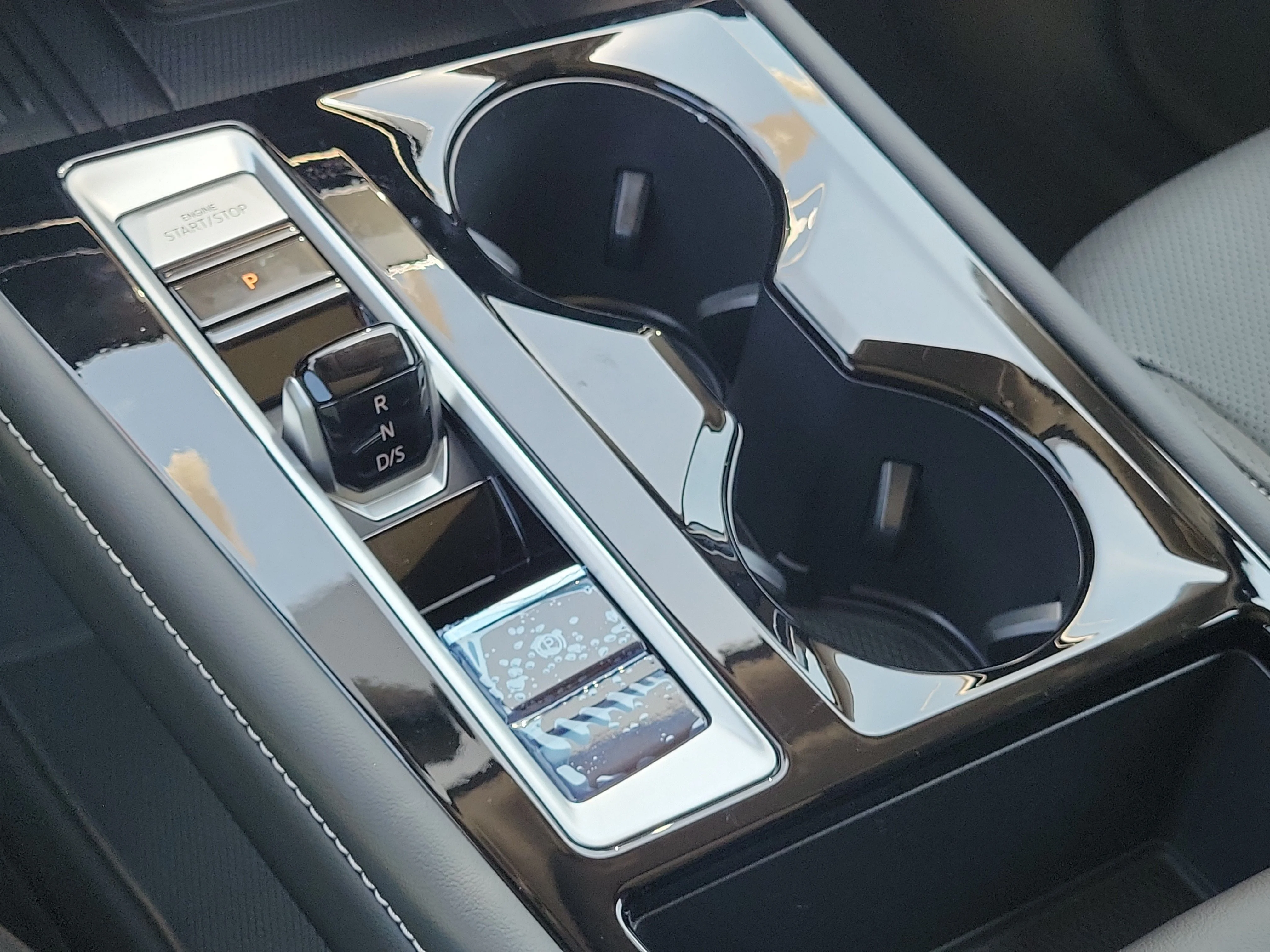 New 2026 Gray Volkswagen SE w/Technology image 28