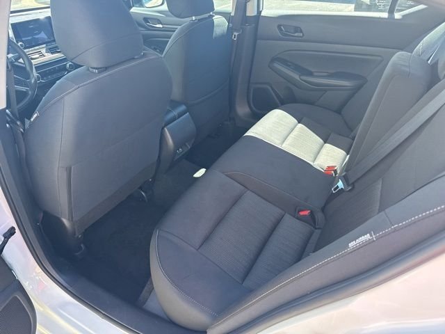 Used 2025 White Nissan 2.5 SV image 15