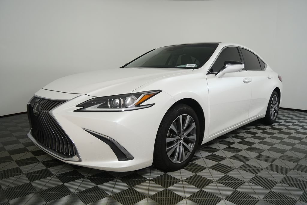 Used 2019 White Pearl Lexus 350 image 7