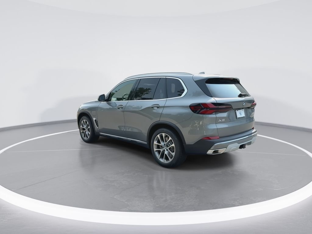 Used 2026 Gray BMW xDrive50e image 6