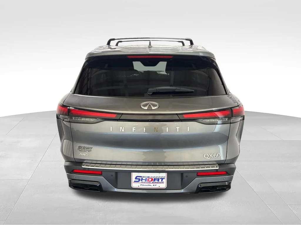 Used 2023 Gray INFINITI LUXE image 6