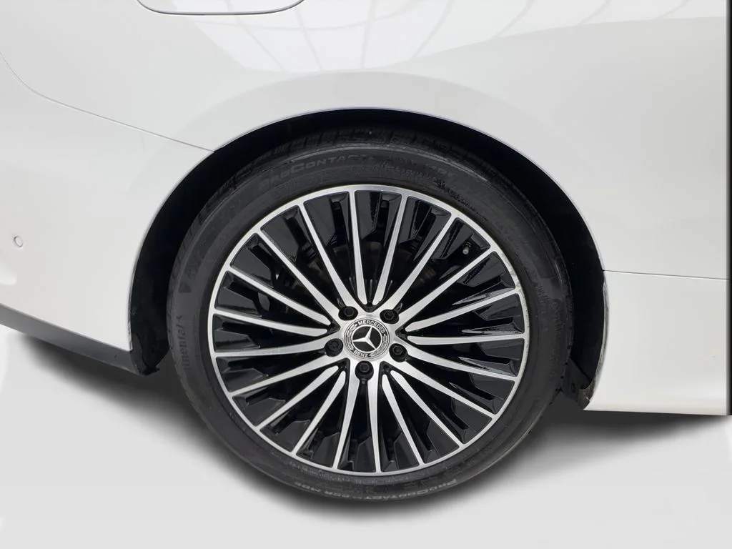 Used 2025 White Mercedes-Benz CLE 300 image 14