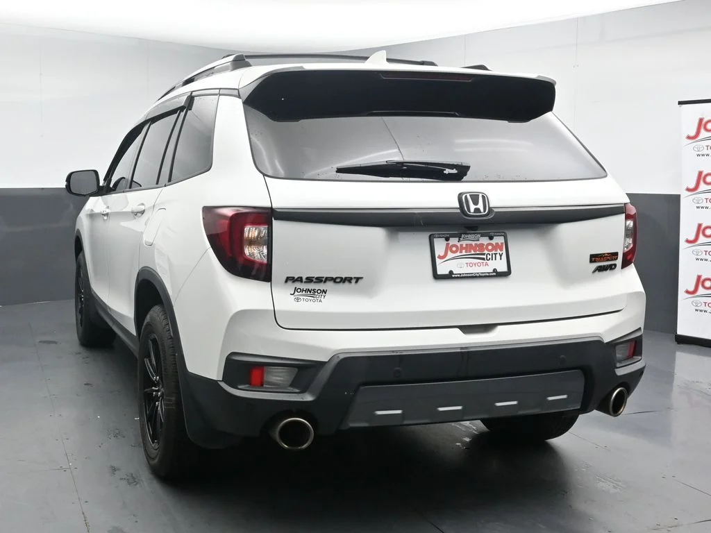 Used 2022 White Honda TrailSport image 6