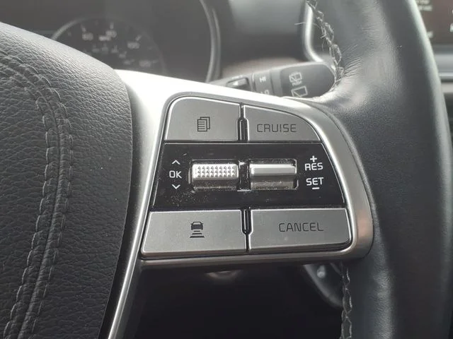Used 2022  Kia SX image 37