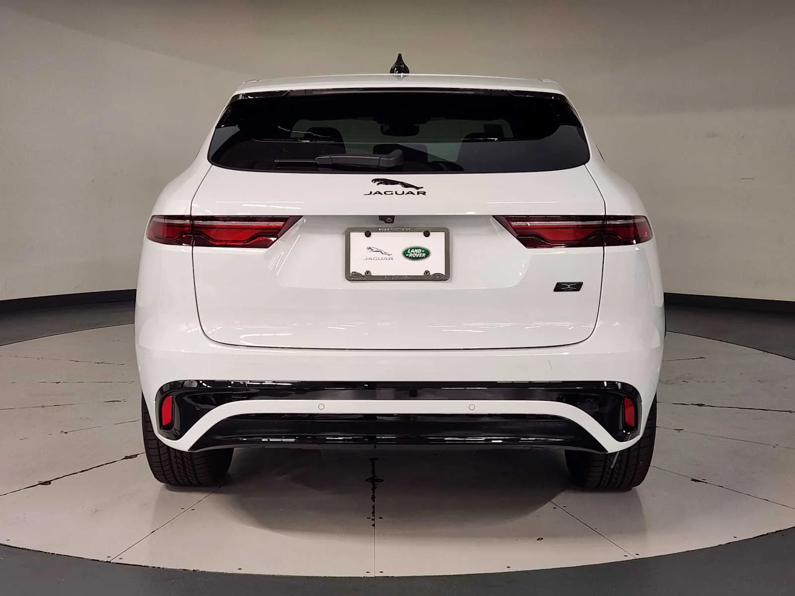 New 2026 Fuji White Jaguar R-Dynamic S image 15