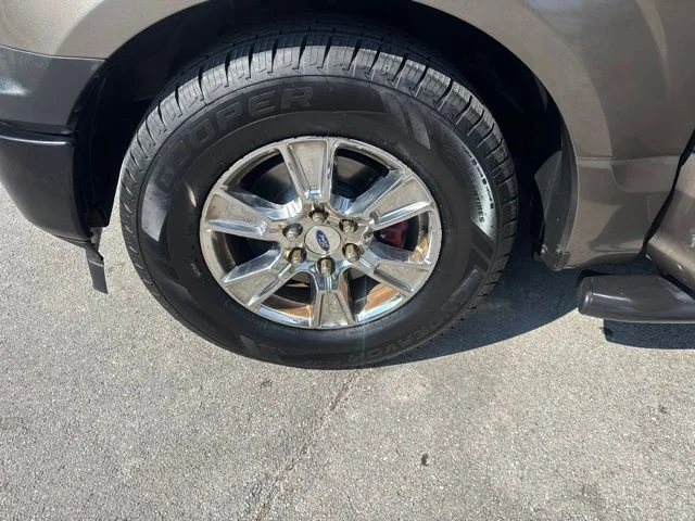 Used 2019 Gray Ford XL image 16