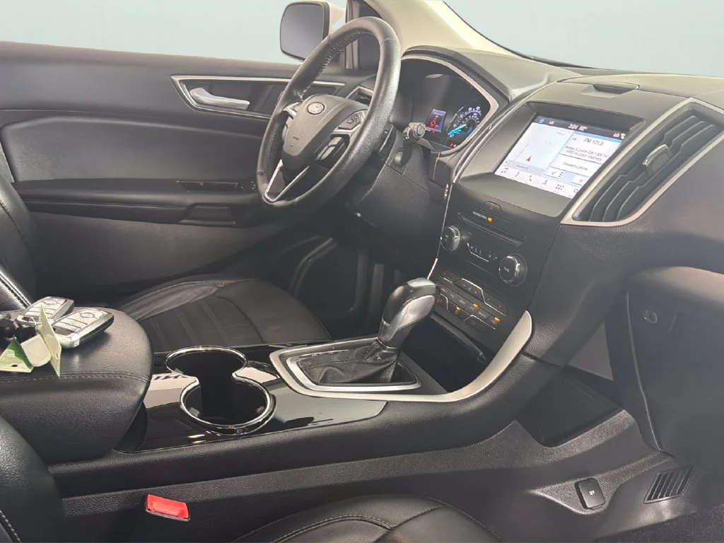 Used 2017 White Ford SEL image 36