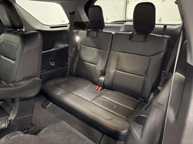 Used 2023 Black Ford XLT image 29