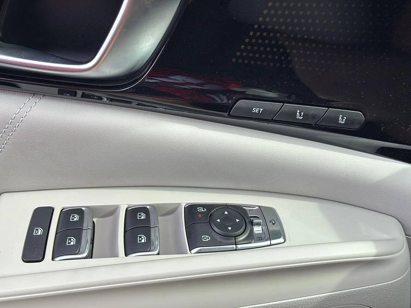 Used 2025 Panthera Metal Kia SX Prestige image 11