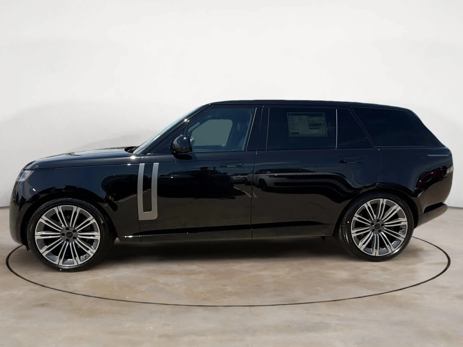 New 2026 Santorini Black Land Rover P530 LWB 7 Seat image 2