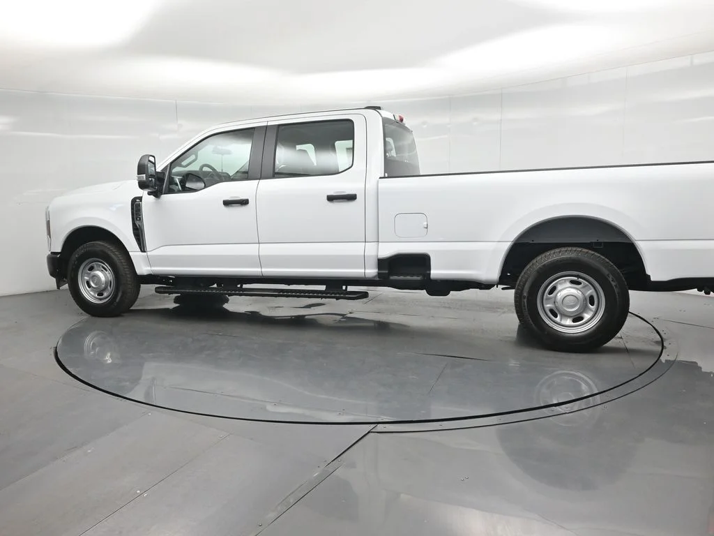 New 2026 White Ford XL image 5