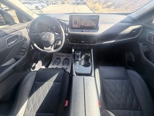 2025 Nissan Rogue Platinum - Photo 30