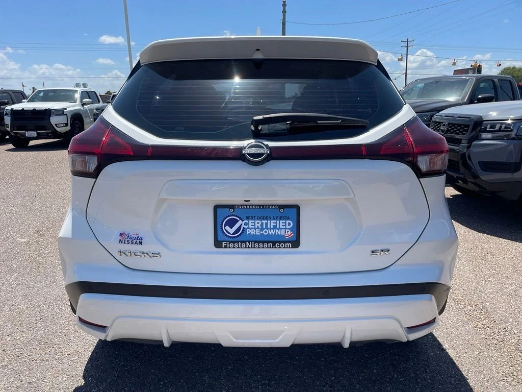 Used 2024 White Nissan SR image 6