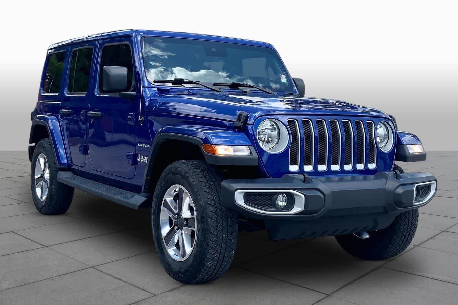 Used 2020 Ocean Blue Metallic Clearcoat Jeep Sahara image 3