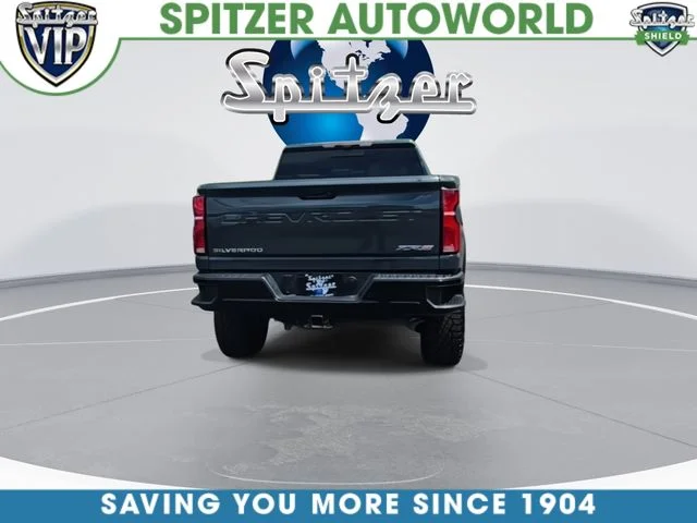 Used 2025 Gray Chevrolet ZR2 image 7