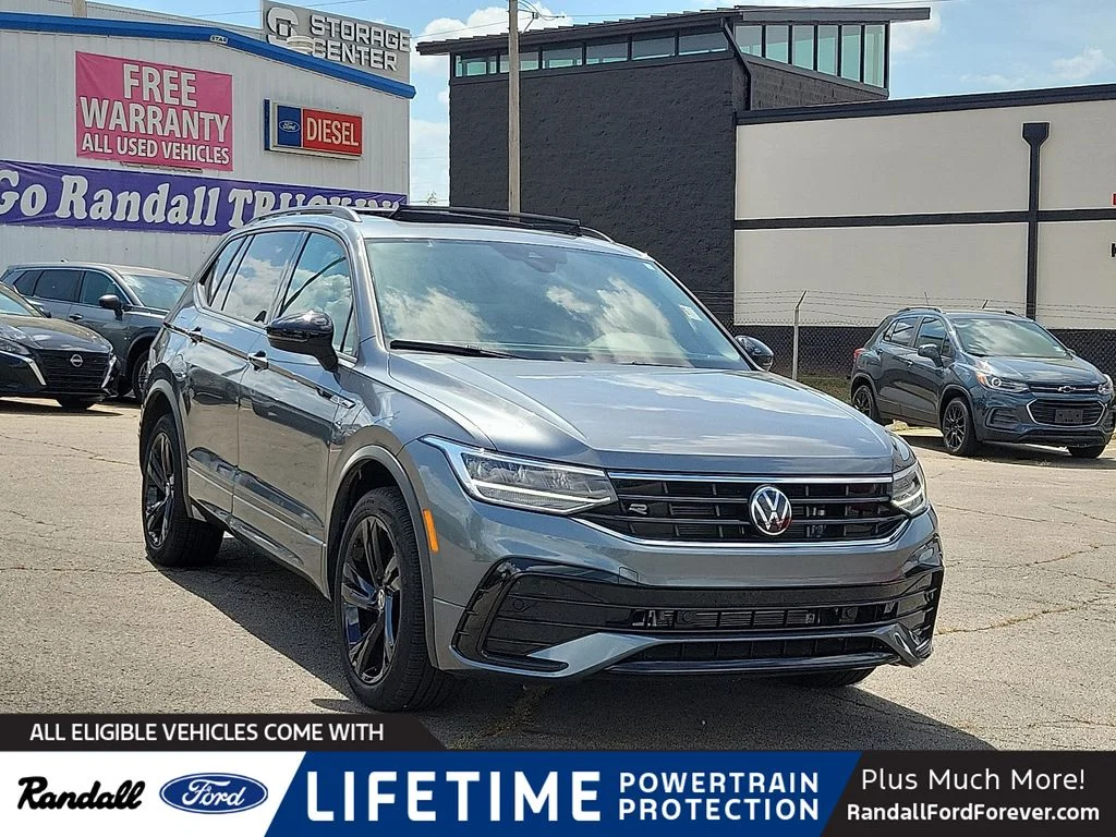 2024 Volkswagen Tiguan 2.0T SE R-Line Black's photo