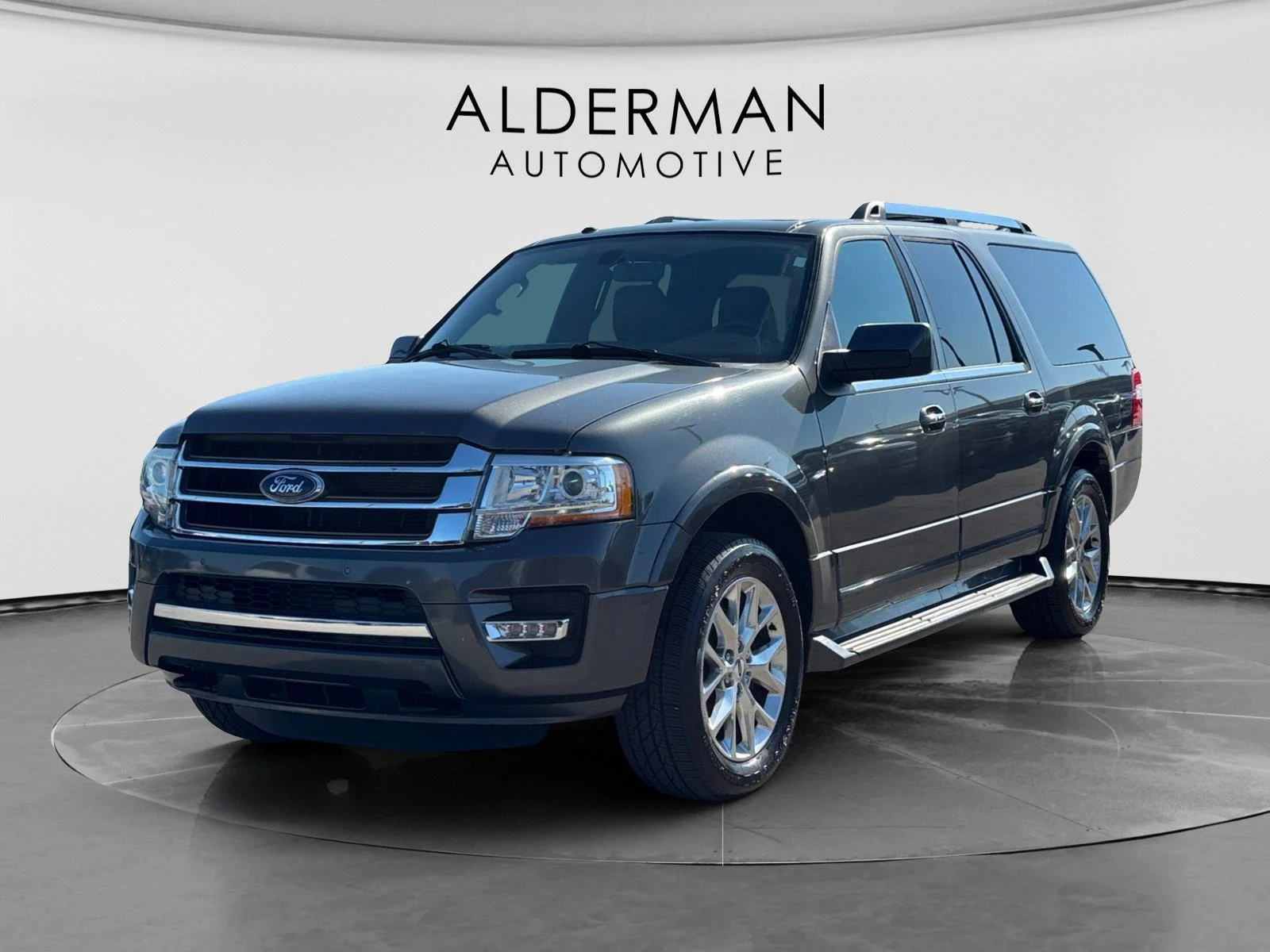 Used 2016 Magnetic Ford Limited image 1