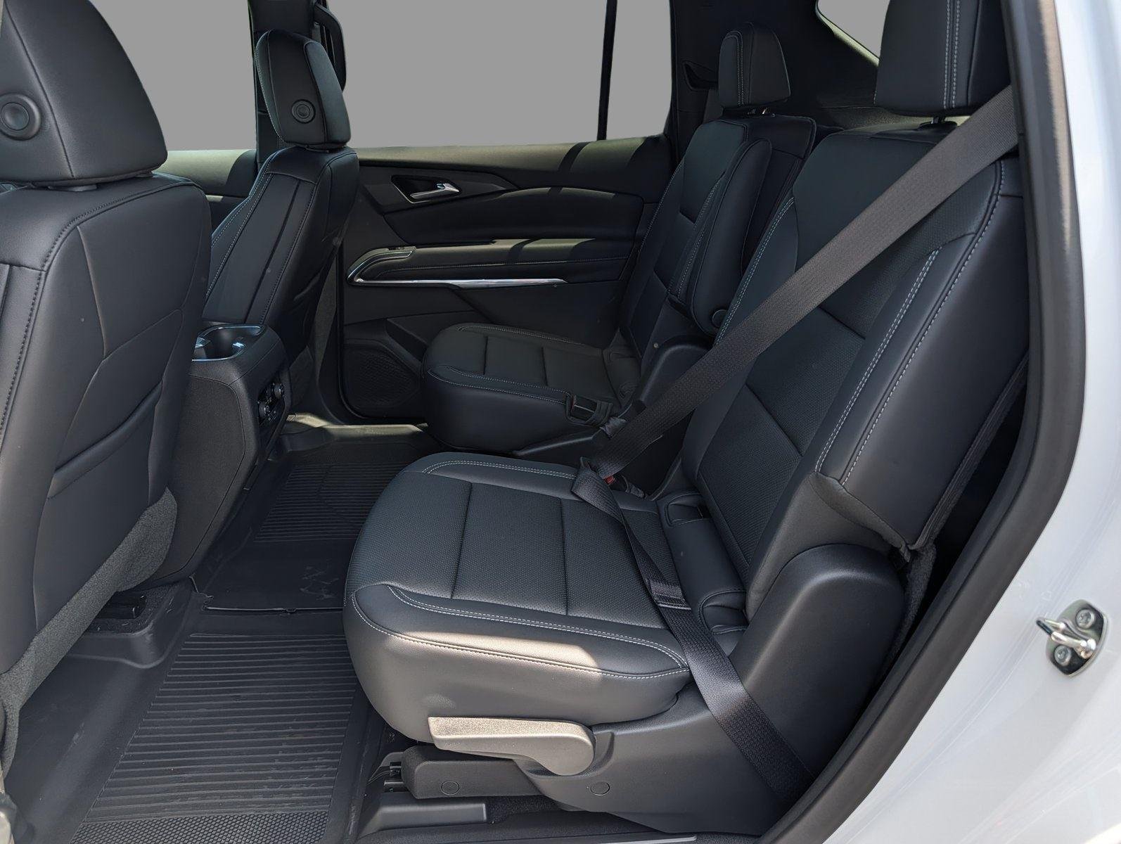 New 2026 Summit White Chevrolet LT image 30