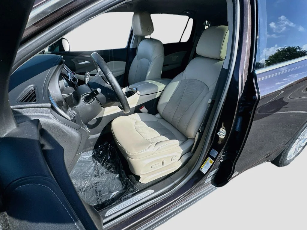 Used 2020 Brown Buick Preferred image 19