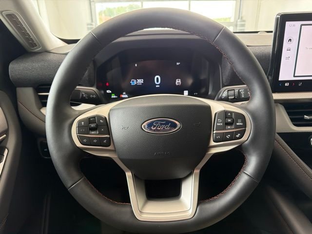 New 2026 Star White Metallic Tri-Coat Ford Active image 21
