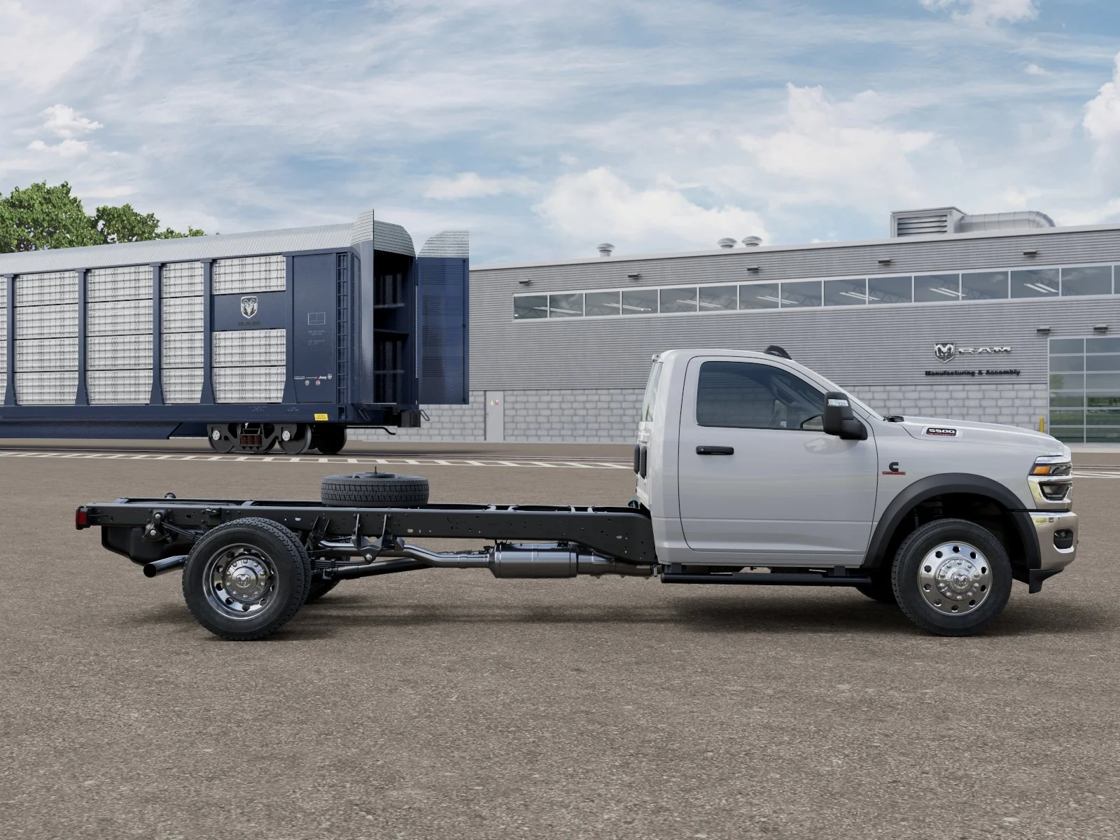 New 2026 Bright White Clear-Coat Exterior Paint RAM TRADESMAN image 12