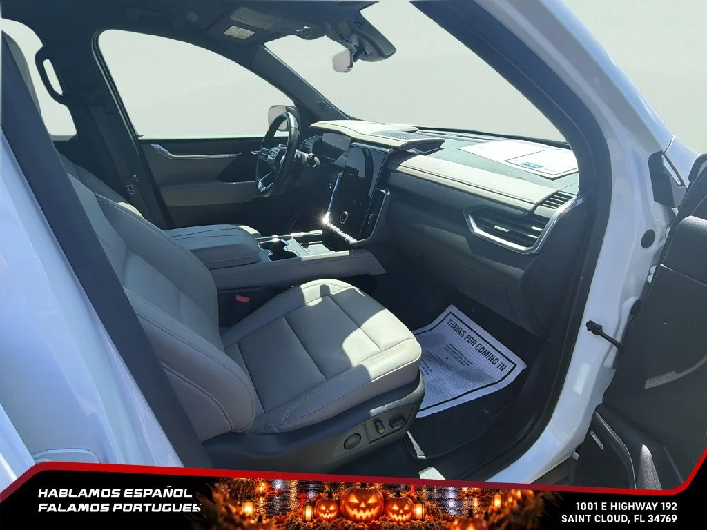 Certified Used 2026 Summit White GMC Elevation image 33