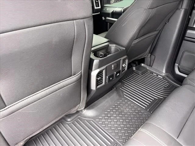 Used 2018 Black Ford XLT image 12