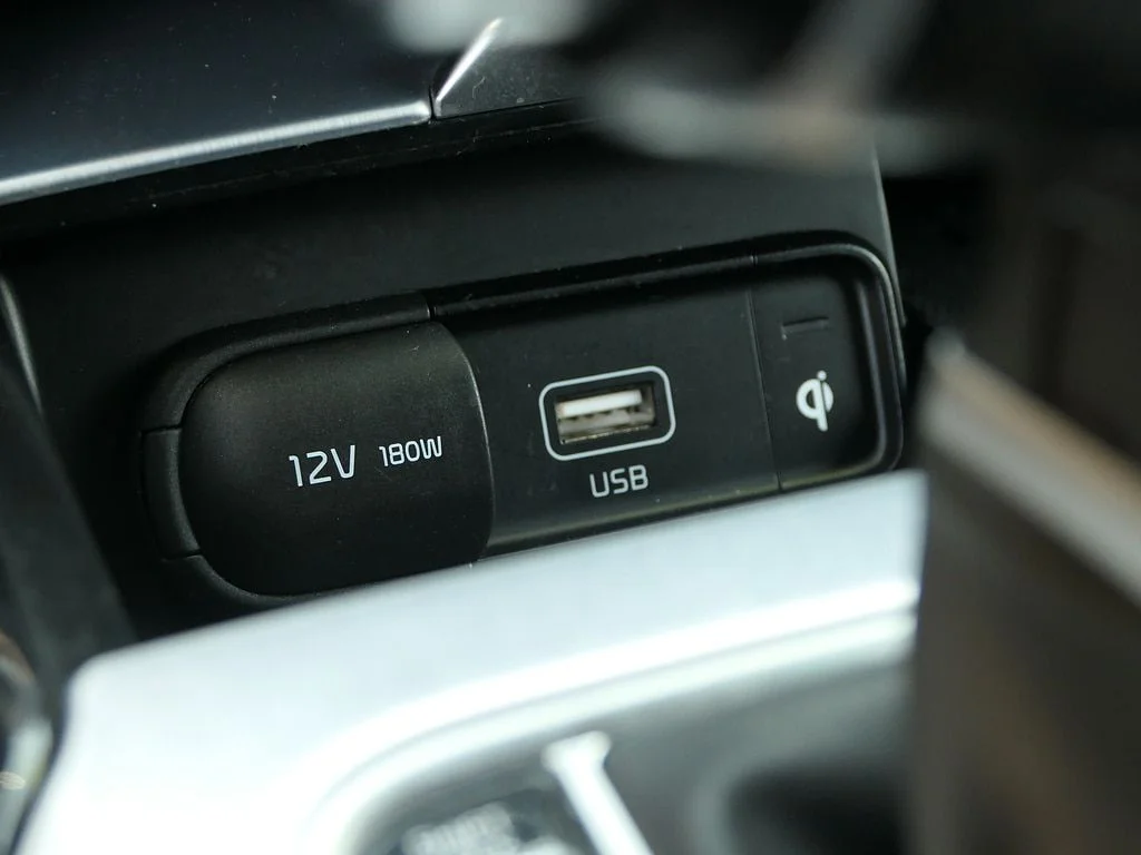 Used 2022 Black Kia GT1 image 19