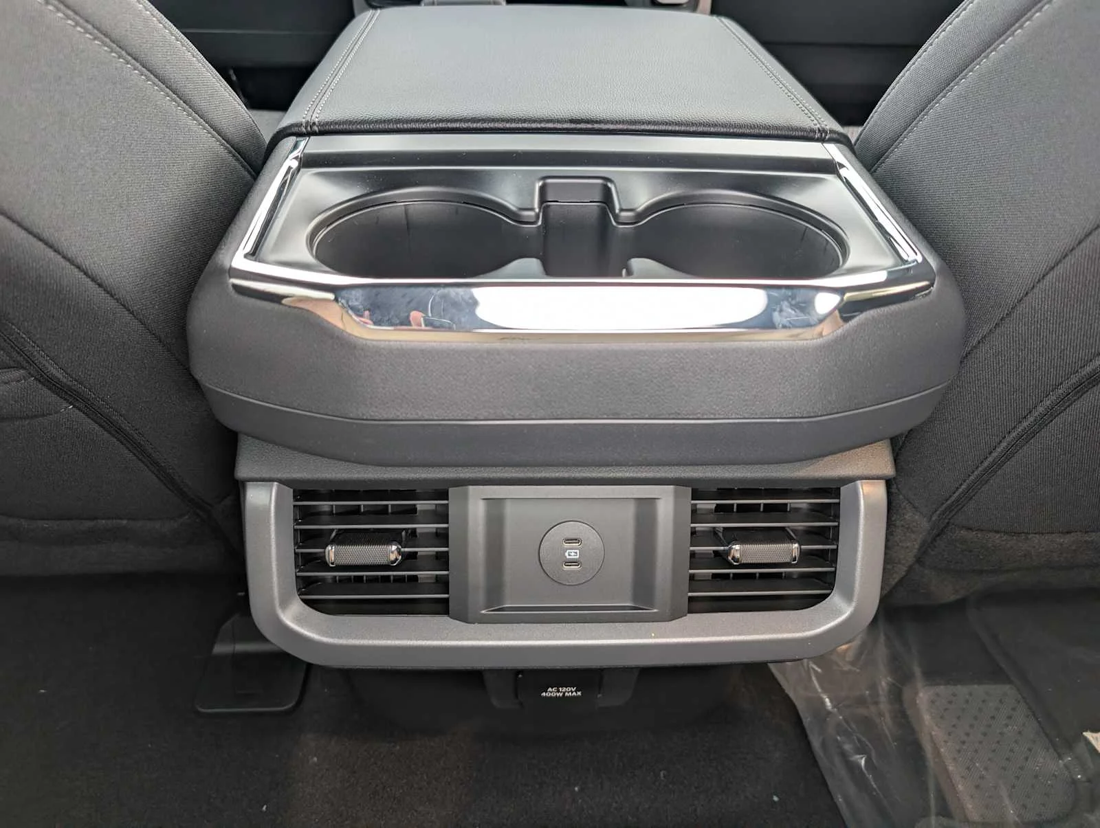 New 2026 Oxford White Ford XLT image 15