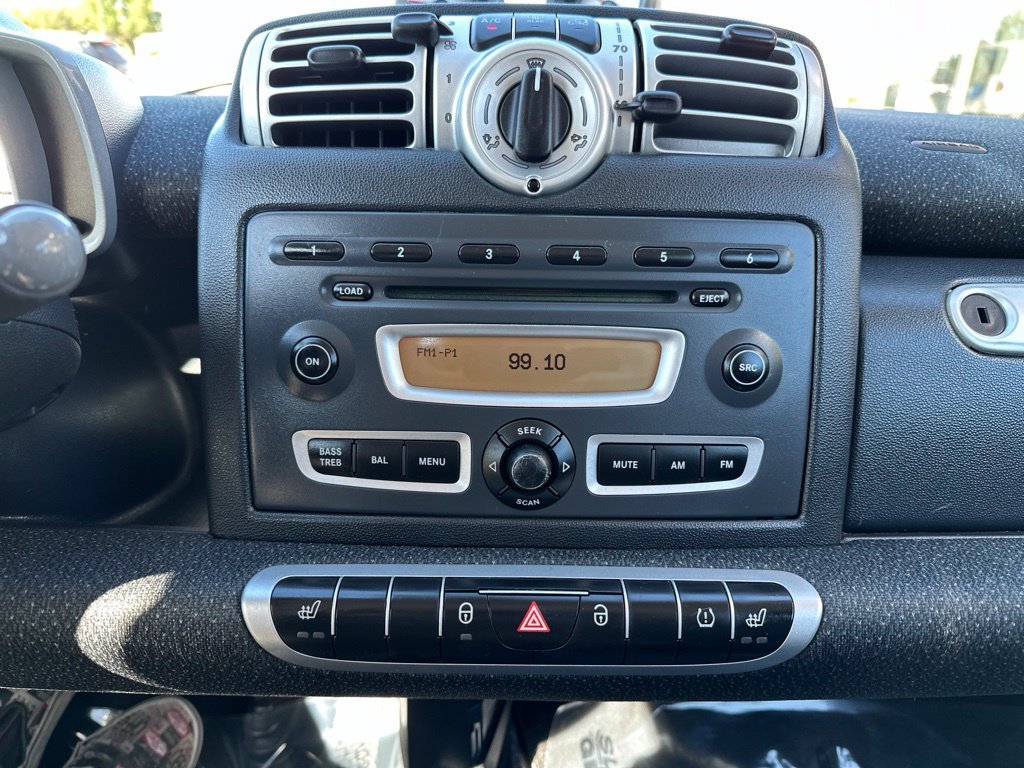 Used 2009 Silver smart Passion image 27