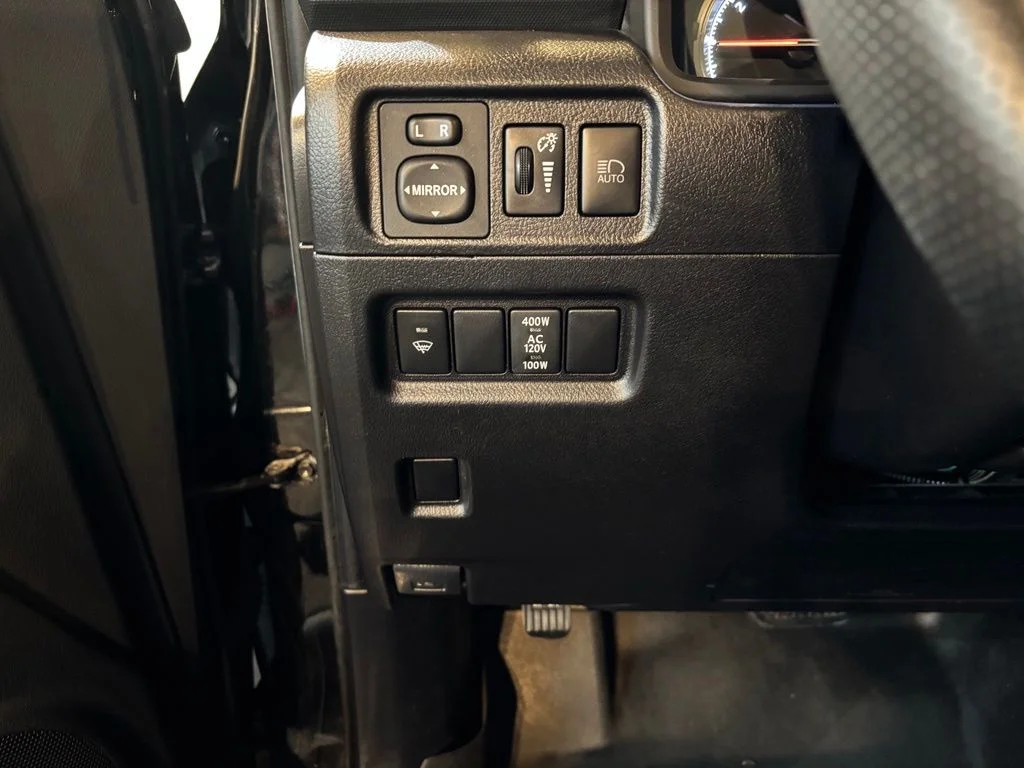 Used 2020 Midnight Black Metallic Toyota Venture image 15