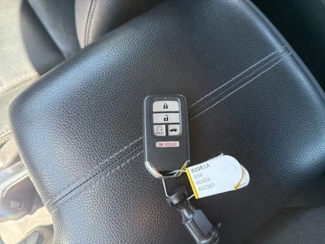 Used 2016 Black Honda EX-L image 60