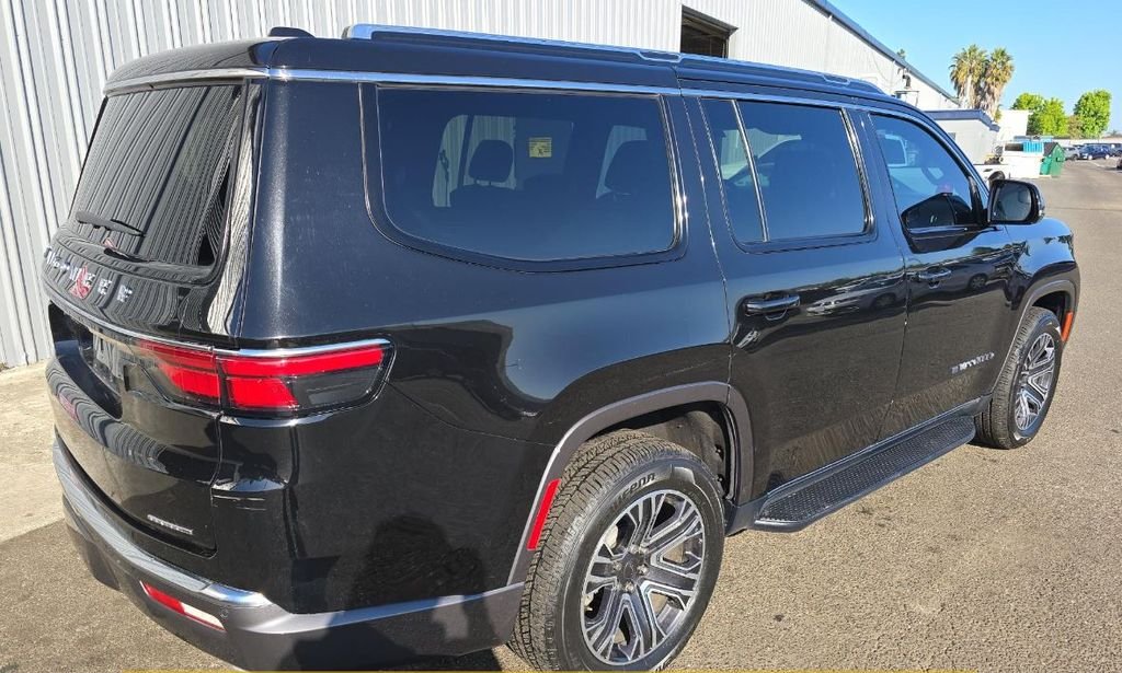 Used 2022 Black Jeep Series III image 4