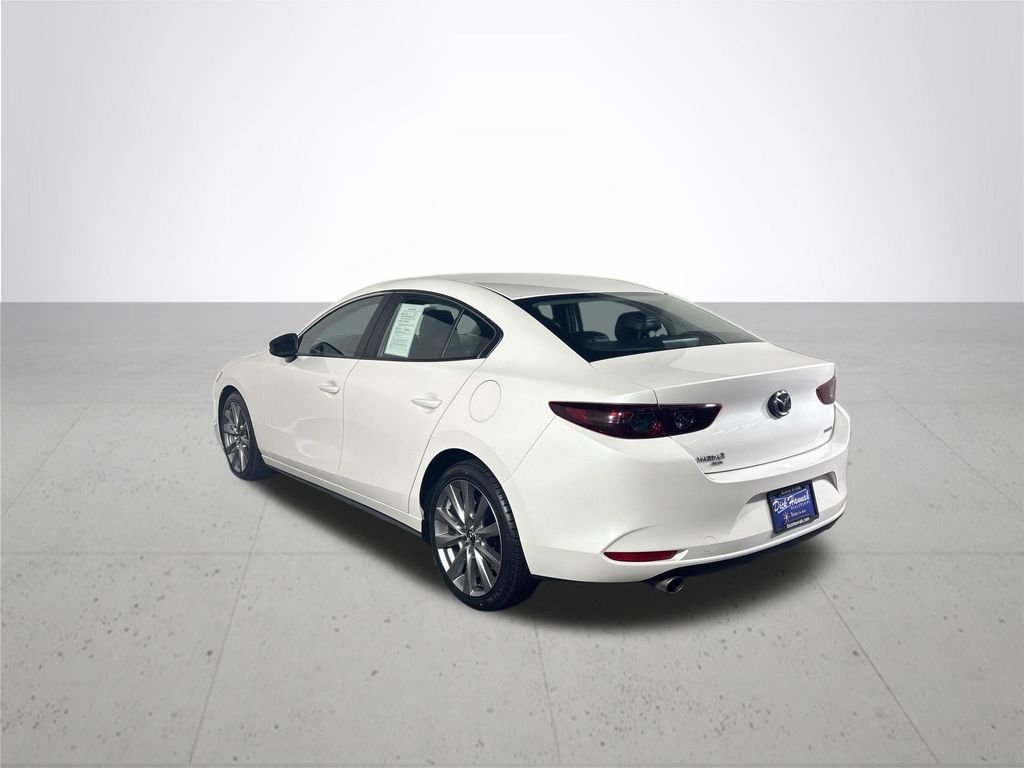 Used 2021 White Mazda Preferred image 8