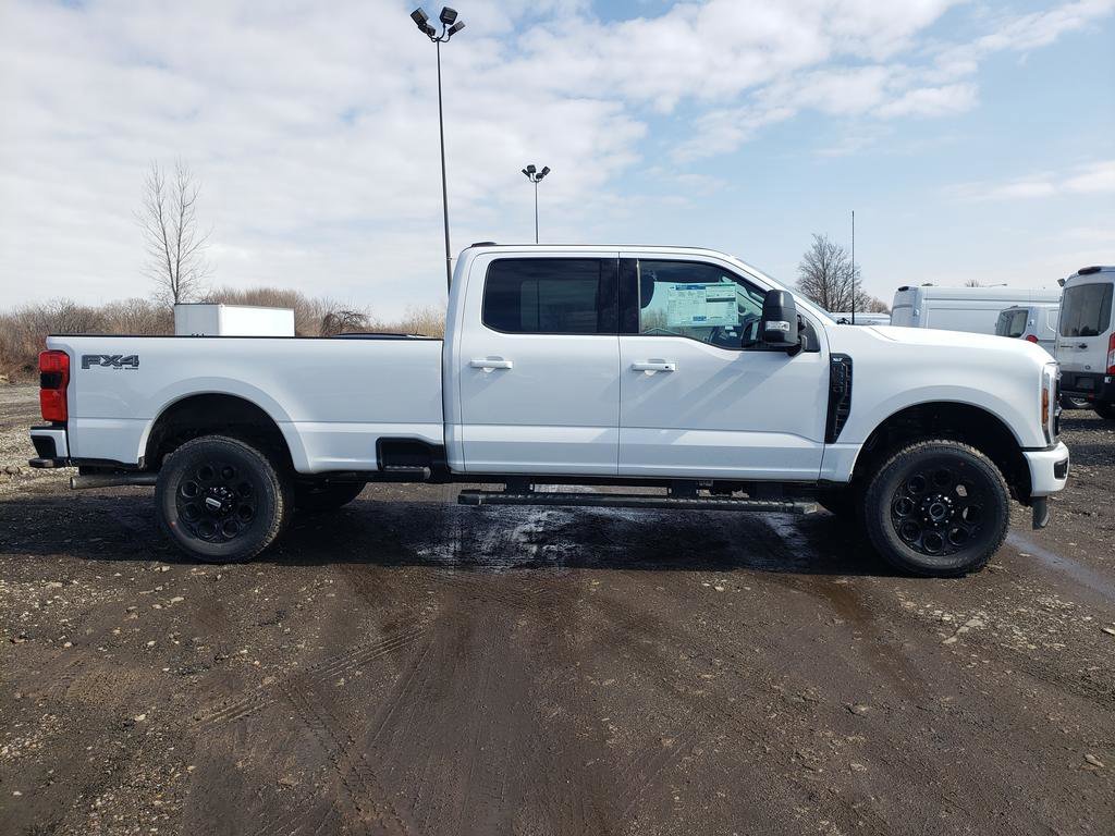 New 2026 Oxford White Ford F-350® XLT image 2