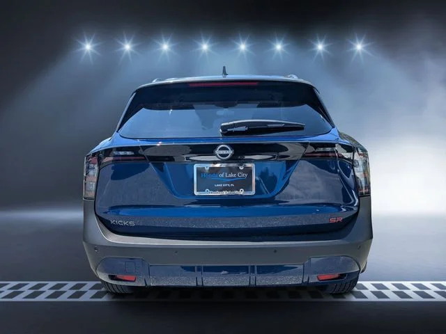 2025 Nissan Kicks SR - Photo 3