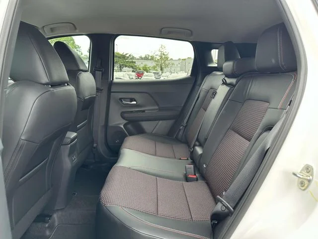 2025 Nissan Kicks SR - Photo 13