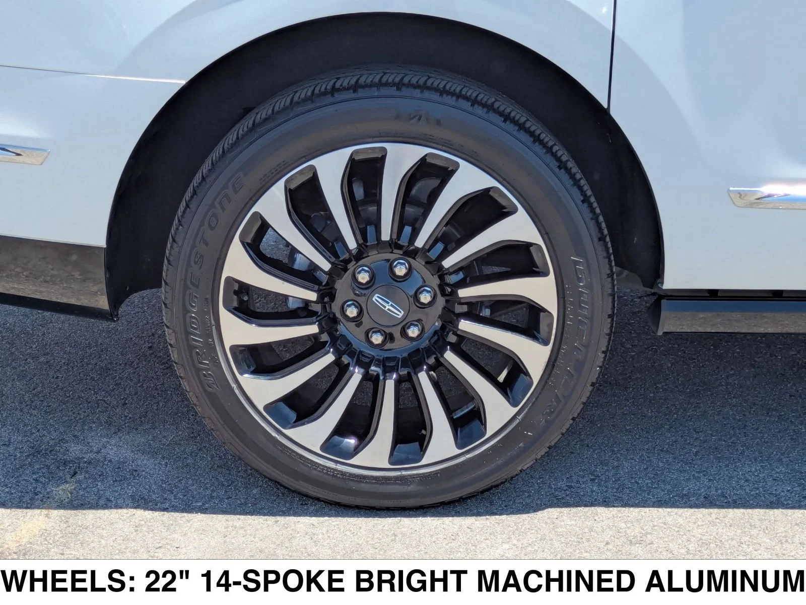 Used 2023 White Lincoln Black Label image 8