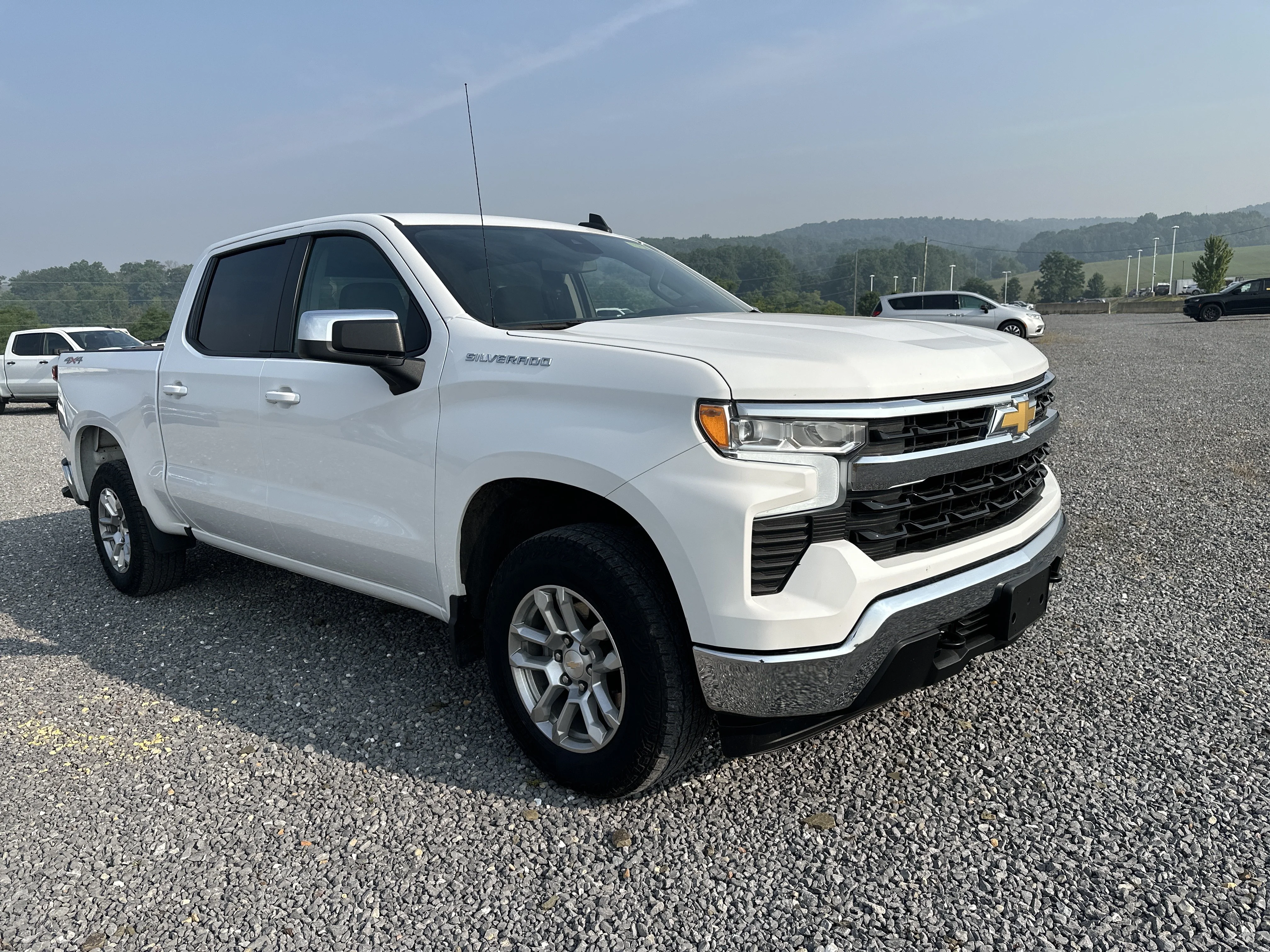 Used 2023 Summit White Chevrolet LT image 8