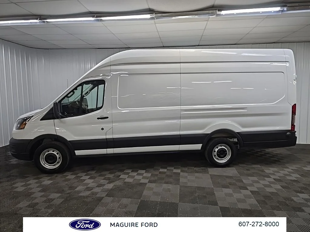 Used 2025 White Ford Base image 5
