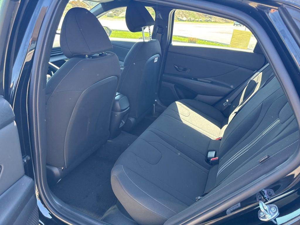New 2026 Black Hyundai SEL Sport image 30