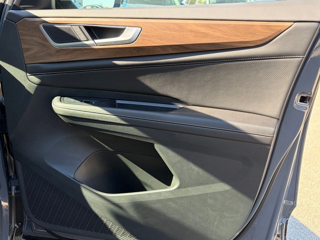 New 2026 Pure Gray Volkswagen 2.0T SE W/TECHNOLOGY image 18